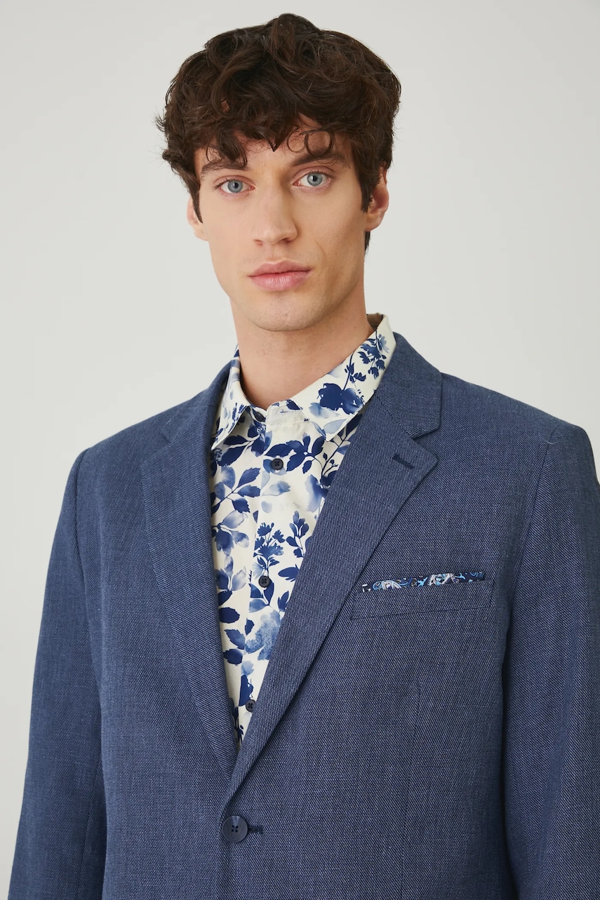 Sako s prímesou ľanu Medicine tmavomodrá farba.