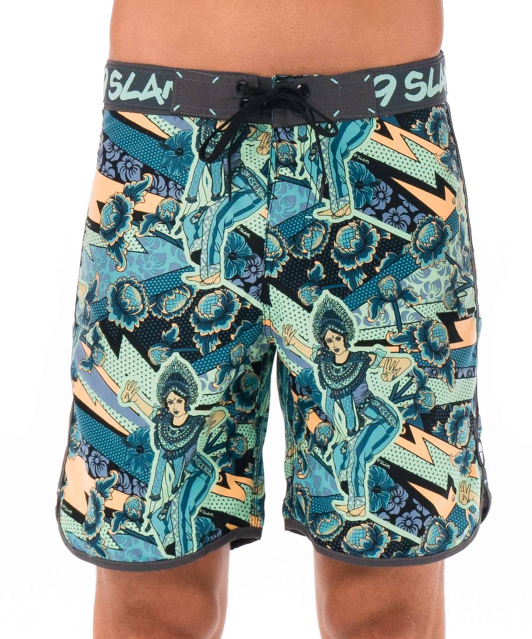 Moške kopalke 69SLAM BALI PENDET (SSLBET-PM) 36.
Uživajte v poletju v polni meri s kopalkami 69SLAM - idealno izbiro za tiste, ki iščejo največje udobje, funkcionalnost in prepoznaven slog.
Lahka, hitro sušeča se in pripravljena na akcijo
Kopalke so izdelane iz 100-odstotnega poliestra, ki je idealen material za zabavo v vodi in aktivno gibanje.
Praktičen kroj in premišljene podrobnosti
Klasičen kroj zagotavlja udobno prileganje in zadostno pokritost.
V čem je blagovna znamka 69SLAM posebna?
Blagovna znamka 69SLAM izvira z Balija in je simbol svobode, ustvarjalnosti in nebrzdanega življenjskega sloga.
Kako skrbeti za kopalke:

Pralnica: Kopalke lahko operete ročno ali v pralnem stroju na nežnem programu pri 30 °C.
Sušenje: Ne sušite ga v sušilniku.
Likanje: Kopalk ne likate - material tega ne potrebuje, visoke temperature pa bi ga lahko poškodovale.