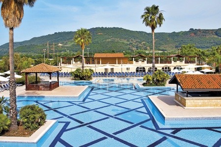 Taliansko Kalábria Club Magic Life Calabria 12 dňový pobyt All Inclusive Letecky Letisko: Praha September 2026 ( 4/09/26-15/09/26)