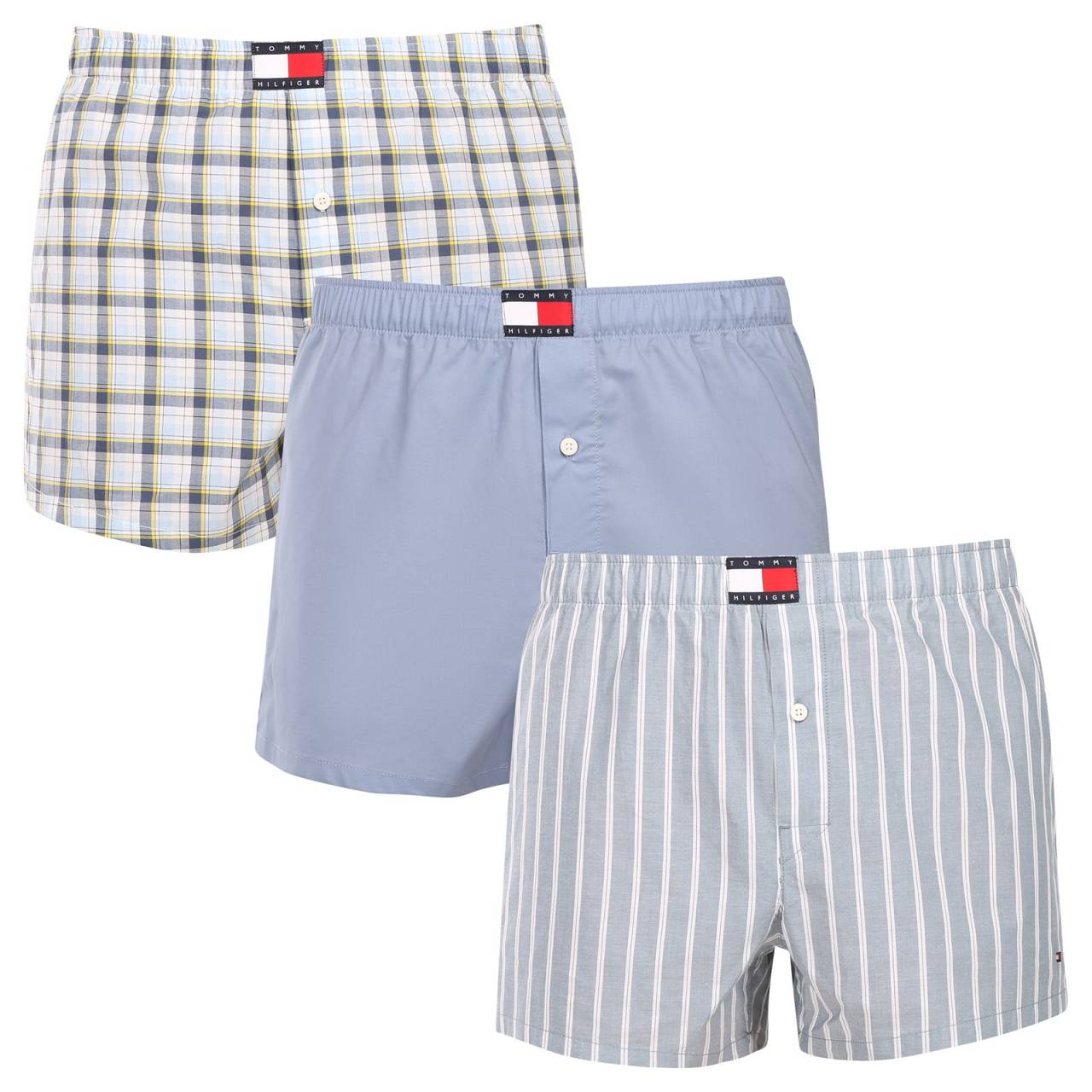 3PACK pánske trenky Tommy Hilfiger viacfarebné (UM0UM03613 0UO) XL, trenírky.
Pánske trenírky zo stopercentnej bavlny od známej značky Tommy Hilfiger sa vyznačujú predovšetkým komfortným strihom a príjemnou gumou.