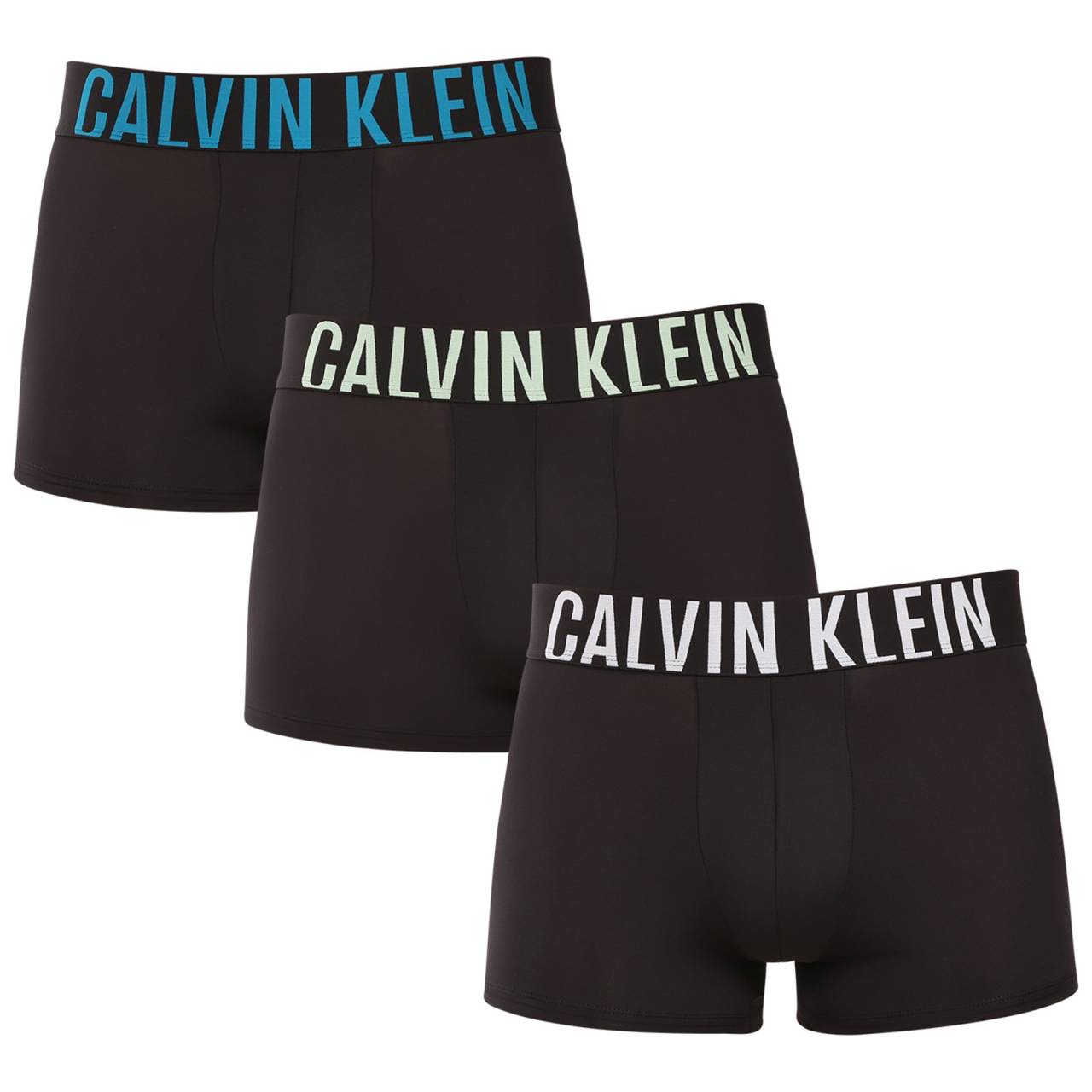 3PACK pánske boxerky Calvin Klein čierne (NB3775A-ZDJ) XXL, trenky.
Chcete boxerky, ktoré ponúkajú maximálne pohodlie, moderný dizajn a špičkovú kvalitu?
Prvotriedny materiál pre celodenné pohodlie
Tieto boxerky sú vyrobené z kombinácie polyesteru a elastanu, čo poskytuje dokonalú kombináciu mäkkosti, pružnosti a odolnosti.
Moderný dizajn a dokonalý strih
Minimalistický vzhľad s elastickým pásom dopĺňa logo Calvin Klein, ktoré dodáva boxerkám luxusný a sofistikovaný štýl.
Prečo si boxerky Calvin Klein zamilujete?

Ľahký a priedušný materiál: Ideálne na každodenné nosenie aj náročné športové aktivity.
Dlhšia nohavička: Poskytuje lepšie krytie a oporu, nezhrňuje sa a neškrtí.
Rýchloschnúce a odolné: Ideálne na aktívny životný štýl.
Nadčasový dizajn: minimalistický dizajn a luxusný vzhľad značky Calvin Klein.

Spodnú bielizeň Calvin Klein milujú ľudia na celom svete.
Pánska spodná bielizeň Calvin Klein patrí k stáliciam módneho priemyslu.
Ako sa starať o boxerky?
Aby si vaše boxerky zachovali dokonalý tvar a kvalitu čo najdlhšie, dodržiavajte tieto pokyny:

Praní: Doporučujeme prát na 30 °C s jemným pracím prostředkem.
Žehlení: Nedoporučuje se, aby nedošlo k poškození materiálu.
Sušenie: Sušenie v sušičke sa neodporúča, radšej sušte voľne na vzduchu.

Tip: Nájsť ten správny kus spodnej bielizne, ktorý vám dokonale padne, môže byť náročné.