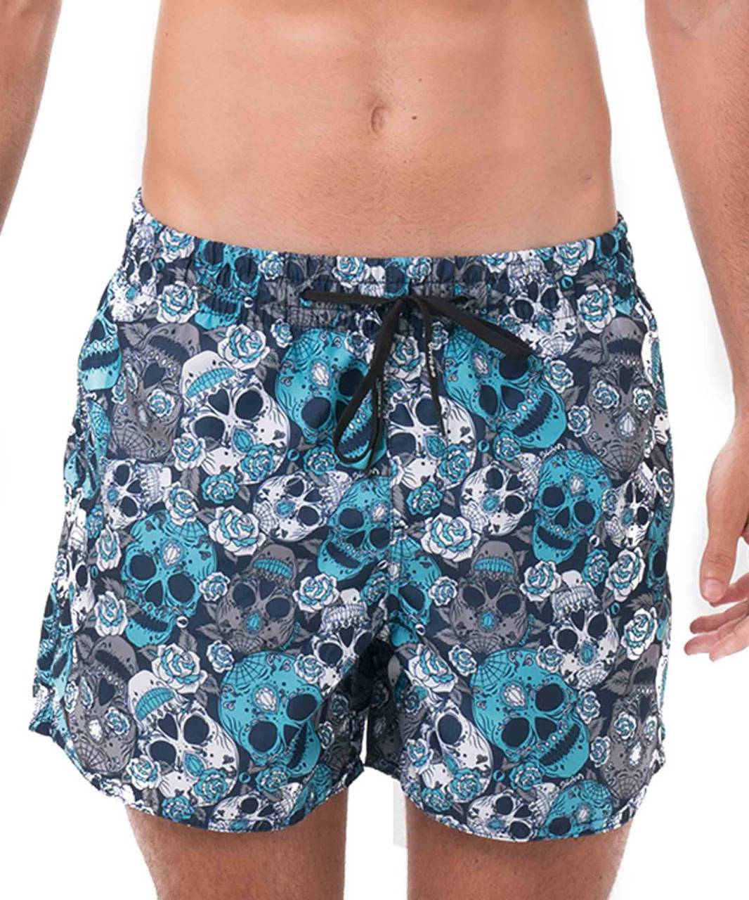 Moške kopalke 69SLAM MINT SUGAR CRANE SAMOA (SEBMSC-PM) S.
Uživajte v poletju v polni meri s kopalkami 69SLAM - idealno izbiro za tiste, ki iščejo največje udobje, funkcionalnost in prepoznaven slog.
Lahka, hitro sušeča se in pripravljena na akcijo
Kopalke so izdelane iz 100-odstotnega poliestra, ki je idealen material za zabavo v vodi in aktivno gibanje.
Praktičen kroj in premišljene podrobnosti
Klasičen kroj zagotavlja udobno prileganje in zadostno pokritost.
V čem je blagovna znamka 69SLAM posebna?
Blagovna znamka 69SLAM izvira z Balija in je simbol svobode, ustvarjalnosti in nebrzdanega življenjskega sloga.
Kako skrbeti za kopalke:

Pralnica: Kopalke lahko operete ročno ali v pralnem stroju na nežnem programu pri 30 °C.
Sušenje: Ne sušite ga v sušilniku.
Likanje: Kopalk ne likate - material tega ne potrebuje, visoke temperature pa bi ga lahko poškodovale.