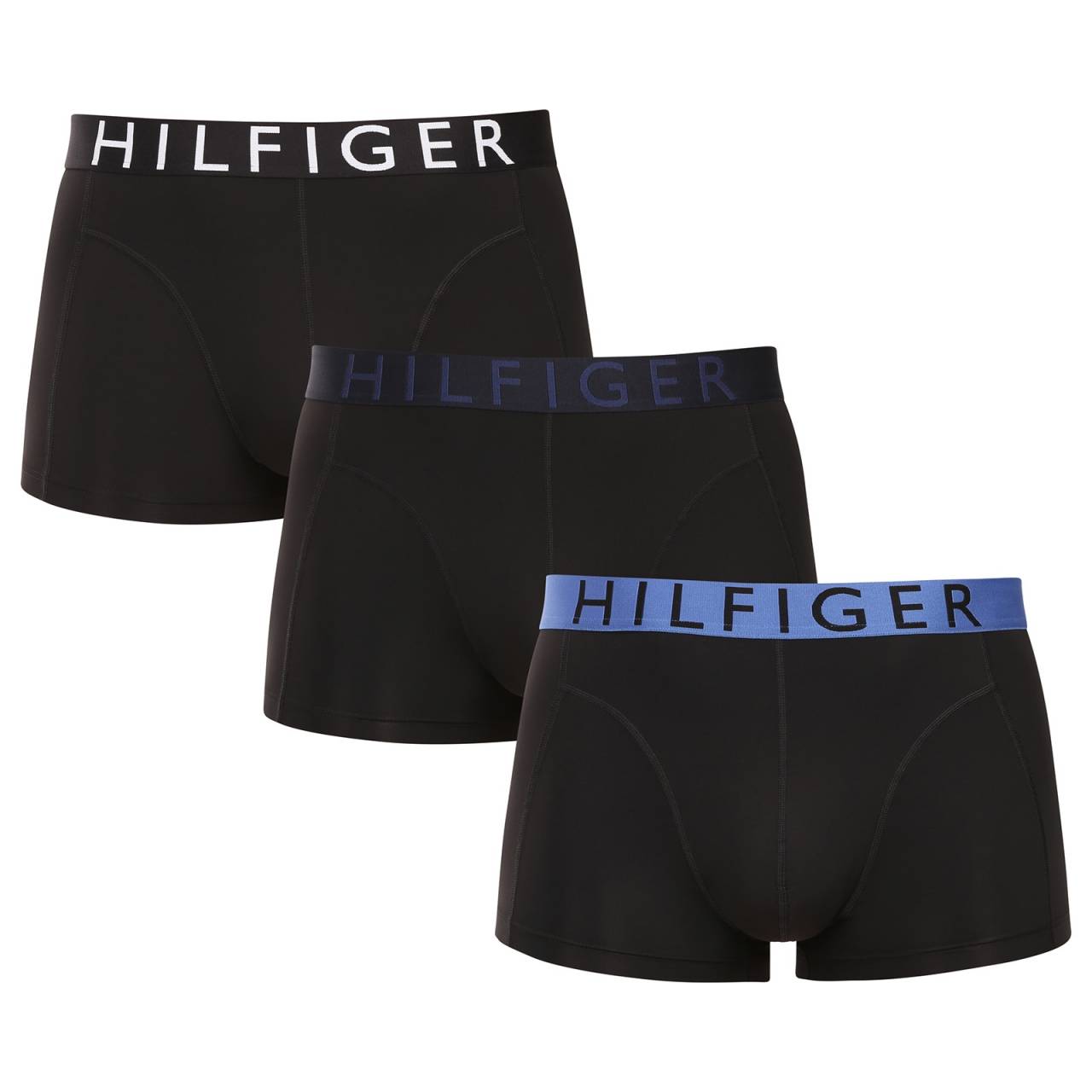 3PACK pánske boxerky Tommy Hilfiger čierne (UM0UM03467 0V9) XL, trenky.
Zvoľte nadčasový štýl, ktorý kombinuje eleganciu s funkčnosťou.
Funkčný materiál novej generácie pre vaše pohodlie
Kvalitné umelé vlákno s vysokým podielom elastanu zaisťuje, že boxerky sa skvele prispôsobia vášmu telu a neobmedzujú vás v pohybe.
Elegantný dizajn a strih, ktorý drží
Dlhšie nohavičky zaisťujú pohodlie a komfort počas celého dňa – žiadne vyhrňovanie ani nepríjemné zarezávanie.
Prečo by ste mali vyskúšať boxerky Tommy Hilfiger

Funkčný materiál s vynikajúcou pružnosťou a priedušnosťou, ktorý sa ľahko udržiava.
Moderný vzhľad a skvelý strih s dlhšími nohavičkami pre väčšie pohodlie.
Reprezentatívny štýl a kvalita značky Tommy Hilfiger.

Spodná bielizeň Tommy Hilfiger je zárukou najvyššej kvality
Značka Tommy Hilfiger sa stala ikonou amerického obliekania pred takmer 40 rokmi a jej farebnosť v odtieňoch modrej, červenej a bielej je rozpoznateľná na prvý pohľad.
Ako správne starať sa o boxerky Tommy Hilfiger
Aby vaše obľúbené spodné prádlo vydržalo dlho ako nové, odporúčame dodržiavať nasledujúce pokyny.

Pranie: Per na 30 °C s jemným pracím prostriedkom.
Sušenie: Môžeš sušiť v sušičke – zvoľ jemný program s nízkou teplotou.
Žehlenie: Je možné žehliť na nízky stupeň, ale nie je to nutné – materiál je prirodzene hladký.

Tip: Staňte sa odborníkom na údržbu spodnej bielizne vďaka radám v našom článku a doprajte svojim obľúbeným kúskom starostlivosť, ktorú si zaslúžia.