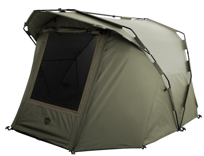 Delphin bivak panorama eazy.
 Každé jedno okno tvorí podstatnú časť ceny bivaku.
 Dvojrebrová konštrukcia bivaku je tvorená hliníkovými rúrkami, ktoré do seba dokonale zapadajú a vytvárajú veľmi pevný základ.
 Svojím rozmerom bivak bez problémov obsiahne dve lehátka, pričom stále v ňom ostane dostatok miesta pre pohodlný pobyt pri vode.
 V balení je bivak dodávaný spolu so základnou podlahou, ktorú je možné po obvode k stenám upnúť pomocou suchých zipsov.
 Technické parametre: Vonk.