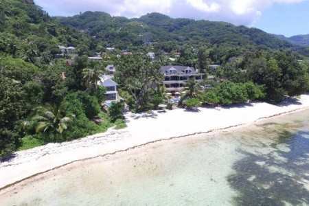 Seychely Mahé Crown Beach 9 dňový pobyt Polpenzia Letecky Letisko: Viedeň April 2026 (17/04/26-25/04/26)