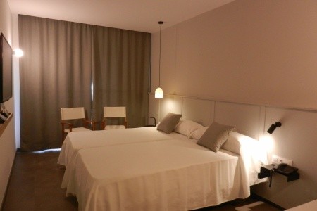 Španielsko Costa Brava Miratge 6 dňový pobyt Raňajky Letecky Letisko: Viedeň September 2026 (29/09/26- 4/10/26)