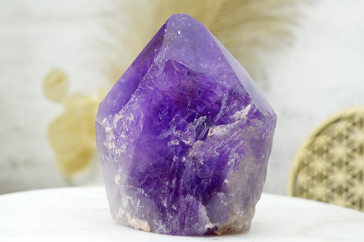 AMETYSTOVÝ surový hrot Božskej Energie a Mieru s Dúhou 1 Extra Kvalita Surové Ametystové špice, disponujú veľmi silnou energiou, ktorá je intenzívna a priama.





Afirmácia: Cítim spojenie s Božským svetlom a jeho ochranu 


Ametyst je predovšetkým kameň duchovnej čistoty a meditácie.