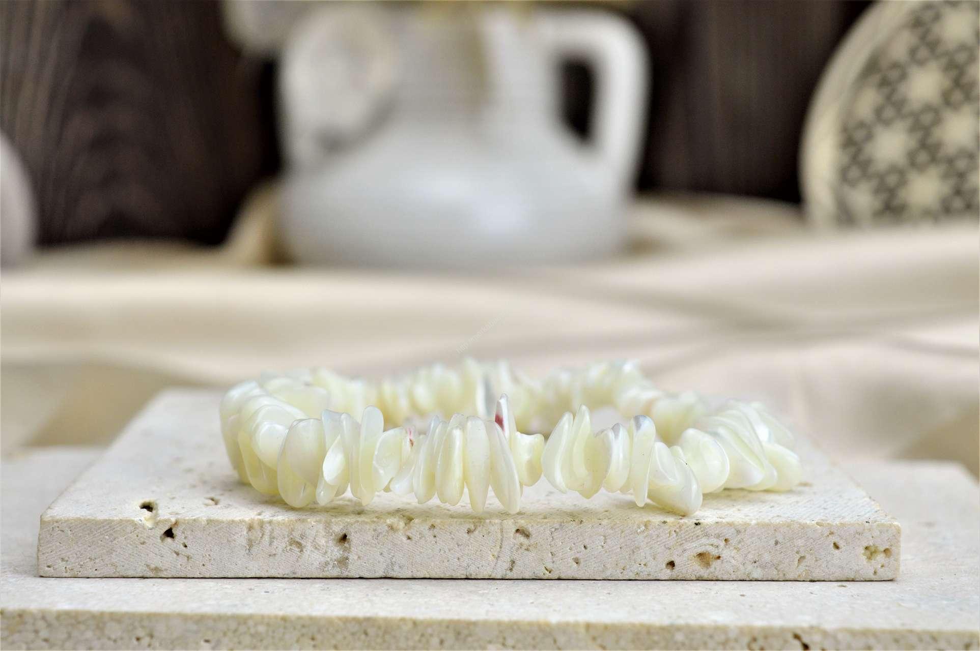 Náramok sekaný PERLEŤ - Ochrana, Upokojenie, Hojenie, Liečenie Fóbie, Posilňuje zmysly - Xl-19cm Ochrana pred negatívnym vplyvom, negatívnou energiou a nešťastím.