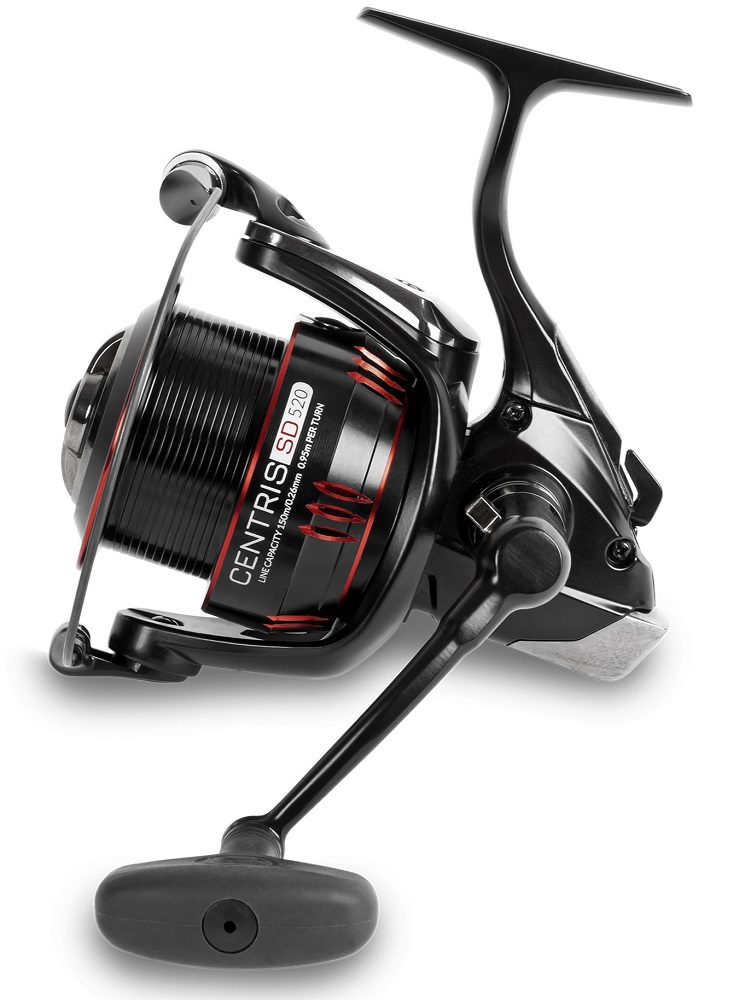 Preston innovations navijak centris sd 520.
 Kľúčové vlastnosti: •Power Drive - titánový šnekový hriadeľ •Super pomalá oscilácia •CNC obrábané telo z hliníkového odliatku •Titanový karbónový rotor a páka ramena •Rýchla brzda Speed Drag •Tlačidlová rýchloupínacia hliníková kovaná cievka • Patentovaný preklápač z titánovej zliatiny •Dodáva sa s dvojkľučkou aj jednokľučkou •Dodáva sa s náhradnou cievkou 
 Návin na 1 otočenie kľučky - 95 cm