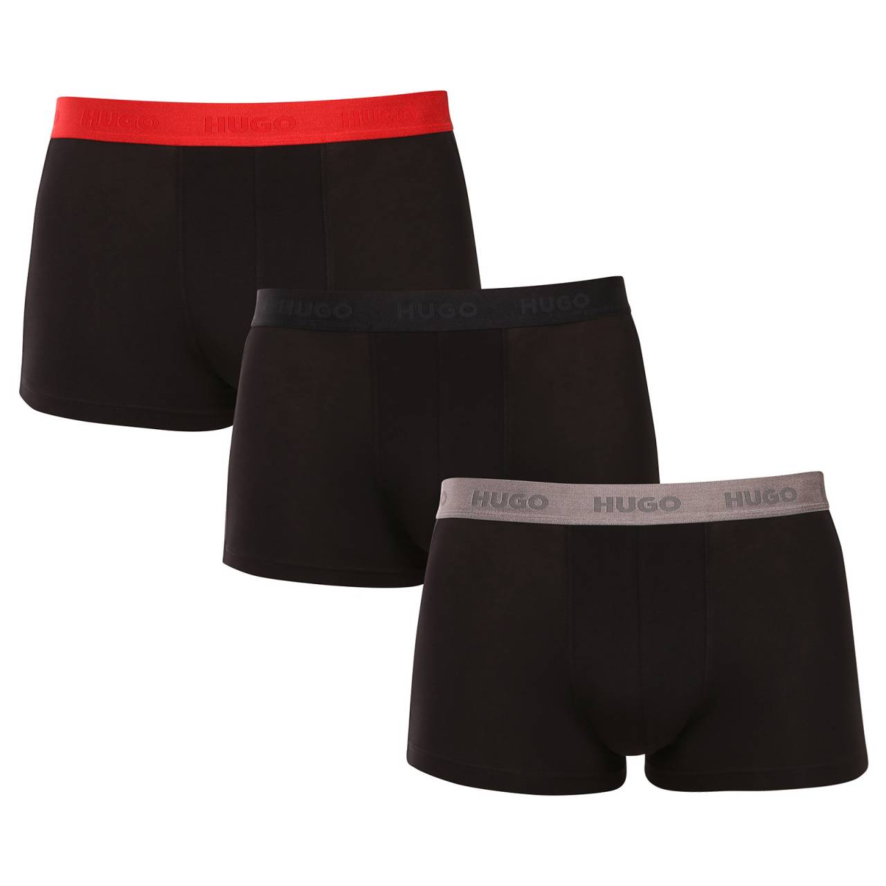 3PACK pánske boxerky HUGO čierne (50532611 009) XL, trenky.
Stavte na nadčasovú eleganciu a špičkový komfort s pánskymi boxerkami HUGO.
Materiál, ktorý vám dokonale padne
Kombinácia vysokokvalitnej bavlny s prímesou elastanu zaručuje optimálnu kombináciu pohodlia a pružnosti.
Štýl, ktorý hovorí sám za seba
Striedma farebnosť je vhodná pre všetkých mužov, ktorí nemajú radi módne výstrelky.
Prečo si zamilujete boxerky HUGO

Prvotriedny materiál v kombinácii bavlny a elastanu.
Elegantný dizajn v klasických farbách.
Kratšie nohavičky pre väčšie pohodlie.

Spodná bielizeň Hugo pre milovníkov pohodlia a luxusu
Značka spodnej bielizne Hugo patrí do rodiny odevov Hugo Boss a vyniká kvalitnými materiálmi a precíznym spracovaním.
Ako sa starať o boxerky HUGO
Aby vaše obľúbené boxerky dlho vydržali, odporúčame dodržiavať tieto tipy.

Pranie: Per je pri teplote 40 °C.
Sušenie: Boxerky môžeš sušiť v sušičke na šetrný program.
Žehlenie: Pokiaľ je potrebné, žehli ich naruby pri nižšej teplote.

Tip: Staňte sa expertom na údržbu spodnej bielizne vďaka radám v našom článku a doprajte svojim obľúbeným kúskom starostlivosť, ktorú si zaslúžia.