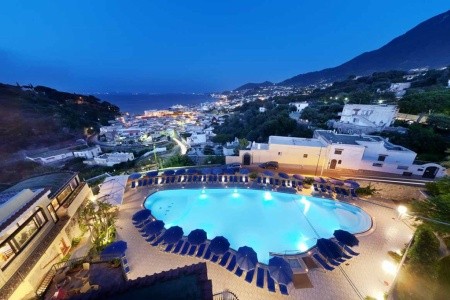 Taliansko Ischia Albergo Terme San Lorenzo 9 dňový pobyt Polpenzia Letecky Letisko: Viedeň July 2026 (19/07/26-27/07/26)
