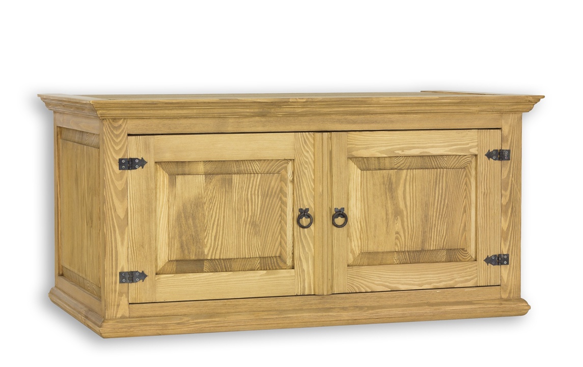 Nadstavec na sedliacku skriňu nad 02 - k02 tmavá borovica.

 

Aj tento vidiecky nábytok je ručne vyrábaný a pri jeho výrobe je kladený veľký dôraz na detaily spracovania.

 

Z dôvodu výroby sedliackeho nábytku na zákazku, sme nútení požadovať od zákazníka zálohu v minimálnej výške 20 - 40 € podľa hodnoty nábytku.