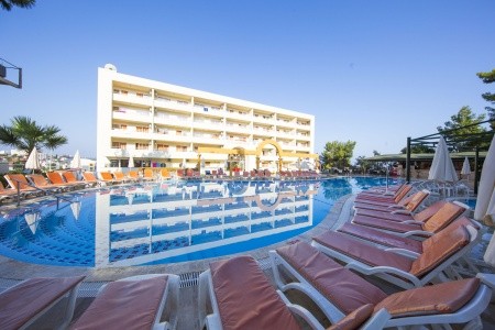 Turecko Kusadasi Tuntas Family Suites Kusadasi 7 dňový pobyt Raňajky Letecky Letisko: Viedeň July 2026 (10/07/26-16/07/26)
