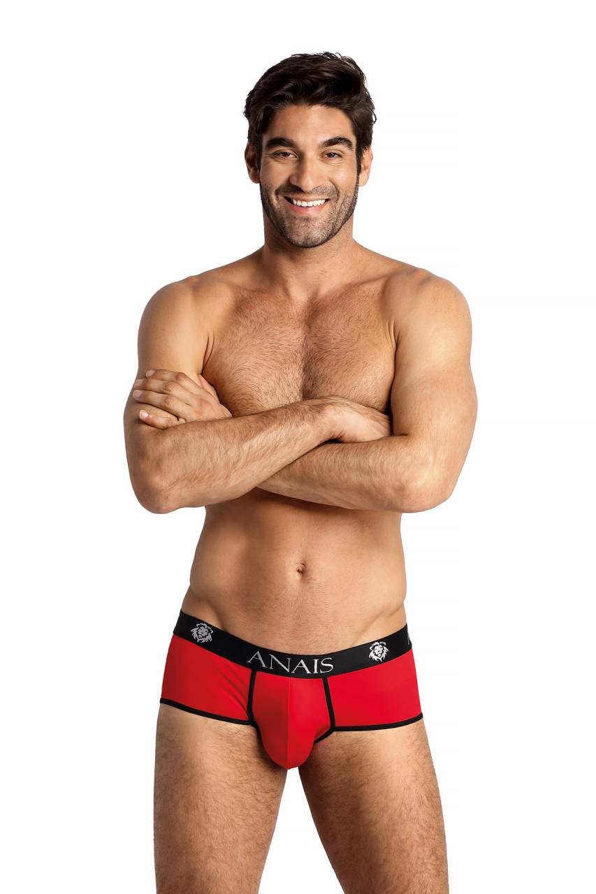 Pánske slipy Anais červené (Soul Brief) S.
Oživte svoj šuplík so spodnou bielizňou odvážnym kúskom, ktorý vás nenechá bez povšimnutia.
Materiál, ktorý vás objíme ako druhá koža
Nohavičky sú vyrobené z mäkkého a elastického mikrovlákna - konkrétne zo zmesi polyamidu a elastanu.
Pútavý dizajn
Výrazná farebná potlač v kombinácii s lesklým efektom dodáva nohavičkám Anais jedinečný vzhľad.
Strih slipov je navrhnutý tak, aby zvýraznil vaše prirodzené krivky a zároveň poskytoval dostatok pohodlia.
Prečo vyskúšať nohavičky Anais

Sexi dizajn s odvážnou potlačou.
Ľahký, elastický a priedušný materiál.
Skvelé na špeciálne príležitosti a sebavedomé každodenné nosenie.

Spodná bielizeň Anais pre odvážnych mužov
Anais je výrobca provokatívnej spodnej bielizne pre mužov a ženy.
Ako sa starať o slipy Anais
Pri správnej starostlivosti budú vaše slipy Anais stále rovnako príťažlivé a pohodlné, ako keď ste si ich obliekli prvýkrát.

Pranie: Per pri 30 °C, najlepšie v ruke alebo v ochrannom vrecku na jemnú bielizeň.
Sušenie: Nesuš v sušičke.
Žehlenie: Nežehliť.

Tip: Vaša obľúbená spodná bielizeň si zaslúži šetrné zaobchádzanie.
