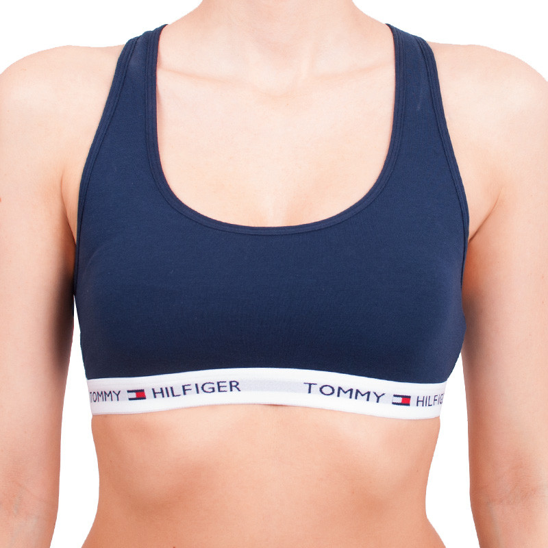 Dámska podprsenka Tommy Hilfiger tmavo modrá (1387904878 416) S.
Dámska športová podprsenka bez kostíc Tommy Hilfiger je ideálna pre ženy, ktoré majú rady pohodlie pri akejkoľvek voľnočasovej aktivite.