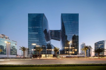 Spojené arabské emiráty Dubaj Me Dubai 8 dňový pobyt Raňajky Letecky Letisko: Praha August 2026 (15/08/26-22/08/26)