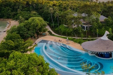 Thajsko Phuket Island Escape By Burasari (Ko Phuket) 8 dňový pobyt Raňajky Letecky Letisko: Viedeň September 2026 (10/09/26-17/09/26)