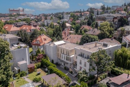 Slovensko Bratislava a okolie Antares 4 dňový pobyt Raňajky Vlastná June 2026 (13/06/26-16/06/26)