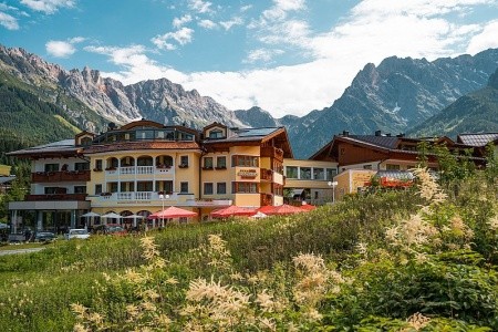 Rakúsko Salzbursko Berg & Spa Urslauerhof 5 dňový pobyt Polpenzia Vlastná March 2027 (20/03/27-24/03/27)
