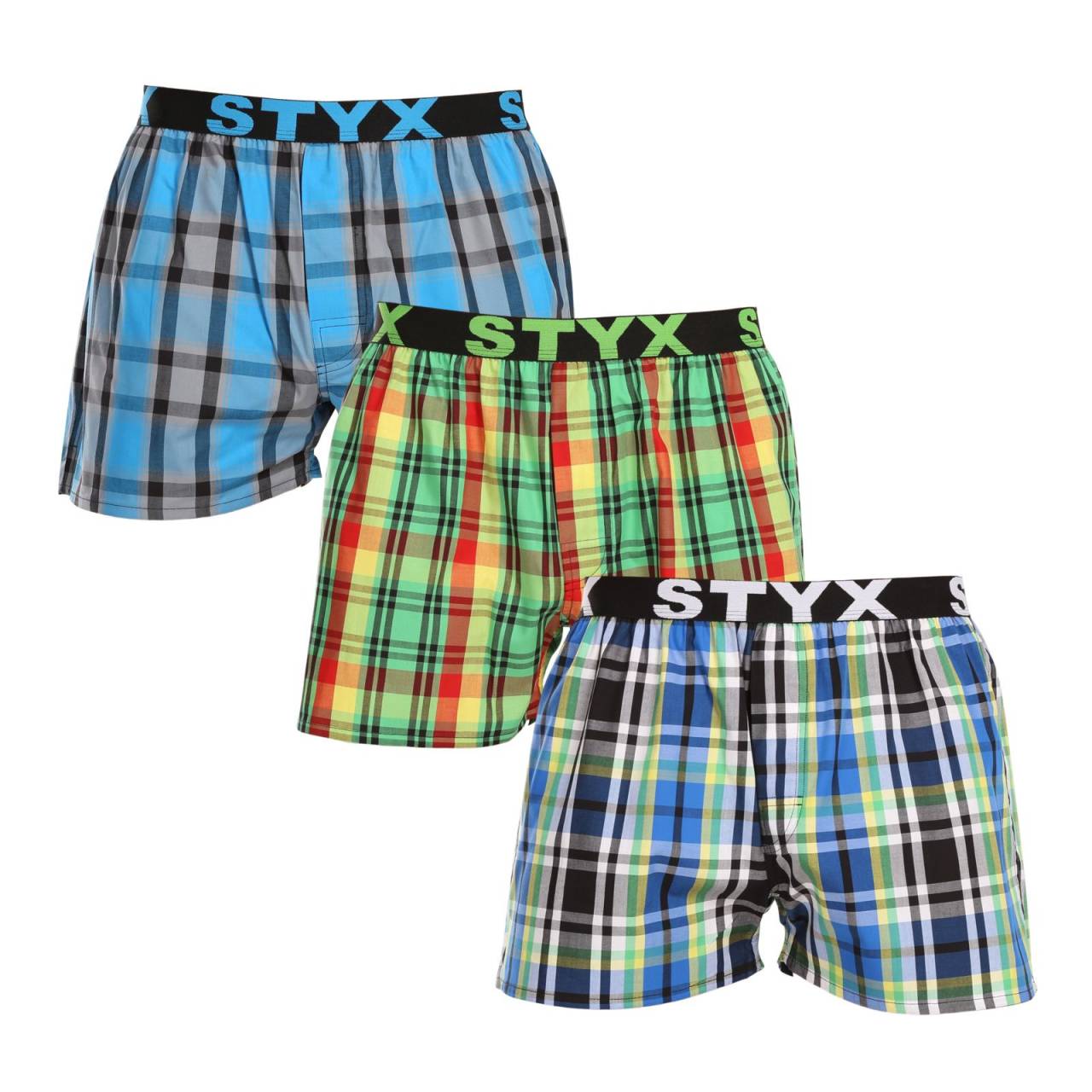 3PACK Herenboxershort Styx sport elastisch meerkleurig (3B101720) M.
Op zoek naar shorts die stijl, comfort en topkwaliteit combineren?
Kwaliteitskatoen voor perfect comfort
De shorts zijn gemaakt van eersteklas 100% katoen, dat niet alleen zacht aanvoelt, maar ook heerlijk ademend is.
Klassieke snit en moderne look
Dankzij de losse pasvorm voel je je helemaal comfortabel in deze shorts, omdat ze veel ruimte bieden voor natuurlijke bewegingen.
Waarom je Styx shorts zeker moet proberen

100% katoen voor maximaal comfort: De shorts zijn gemaakt van hoogwaardig katoen dat zacht, ademend en huidvriendelijk is, zodat ze de hele dag comfortabel zitten.
Sportief geweven rubber: Het stevige maar comfortabele Styx-logo-elastiek houdt de shorts op hun plaats zonder ongemakkelijke inkepingen of loslatingen.
Tsjechische productie en vakmanschap van hoge kwaliteit: Styx is een traditioneel Tsjechisch merk dat trots is op zijn precisiewerk, duurzaamheid en lange levensduur.

Het Tsjechische merk Styx biedt plezier en topkwaliteit
Styx ondergoed is vooral populair bij mensen voor wie individualiteit belangrijk is.
Hoe verzorg je een Styx short?
Om je korte broek lang in goede conditie te houden, raden we je de volgende tips aan.

Wasgoed: We raden aan om op 30 °C te wassen, zodat het katoen zijn zachtheid behoudt en de kleuren rijk blijven.
Droger: Drogen in de droogtrommel wordt afgeraden om krimpen van het materiaal te voorkomen.
Strijken: Katoen kan gestreken worden, maar we raden een lagere temperatuur aan om de stof niet te beschadigen.

Tip: Word een expert in lingerieonderhoud met het advies in ons artikel en geef je favoriete lingerie de zorg die ze verdient.