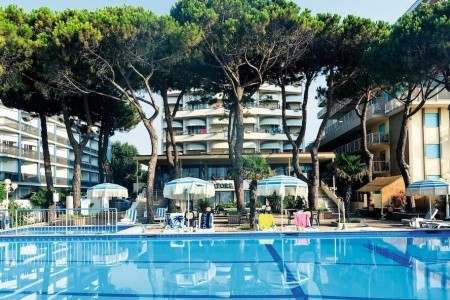 Taliansko Lido di Jesolo Ambasciatori Palace 8 dňový pobyt Polpenzia Vlastná June 2026 ( 6/06/26-13/06/26)