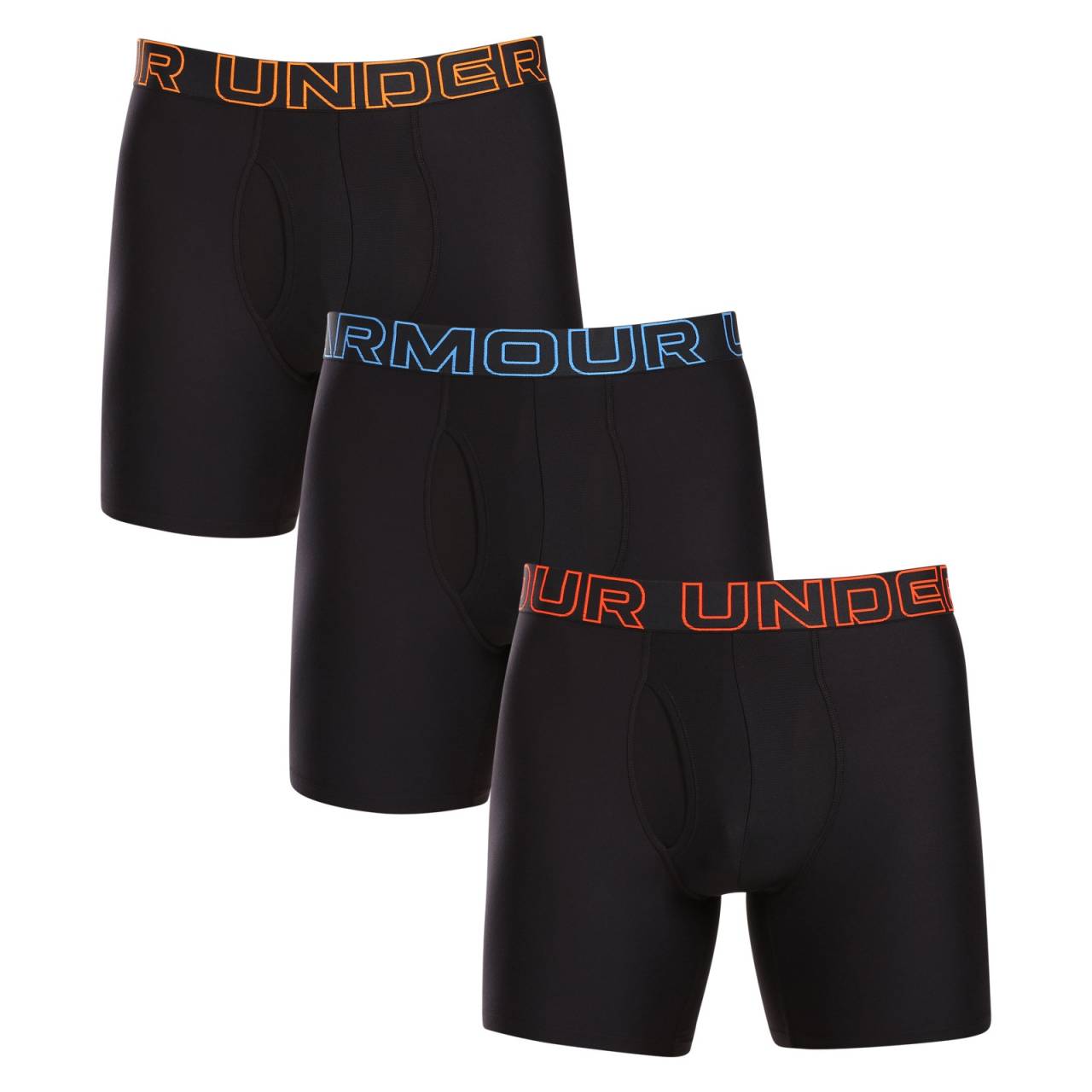3PACK pánske boxerky Under Armour čierne (1383878 002) 3XL, trenky.
Pripravte sa na maximálne pohodlie pri každom pohybe.
Funkčný materiál, ktorý vás udrží v suchu
Boxerky Under Armour sú vyrobené zo zmesi polyesteru a elastanu.
Moderný dizajn a pohodlný strih pre každú príležitosť
Boxerky Under Armour kombinujú štýlový dizajn a športový vzhľad.
Prečo vyskúšať boxerky Under Armour

Rýchloschnúci materiál, ktorý odvádza pot, ideálny pre šport.
Dlhšie nohavice a ergonomický strih pre dokonalé pohodlie.
Vyšívaná guma s logom Under Armour – štýl a funkčnosť v jednom.

Spodná bielizeň Under Armour pre aktívny životný štýl
Značku Under Armour založil bývalý americký futbalista Kevin Plank, ktorý nebol spokojný so svojím športovým oblečením, ktoré sa ľahko spotilo a rozhodne nevoňalo príjemne.
Ako sa starať o boxerky Under Armour
Aby vaše obľúbené boxerky zostali dlho v perfektnom stave, odporúčame dodržiavať tieto pokyny na údržbu.

Pranie: Práť pri 30 °C, ideálne naruby.
Sušenie: Nesušte v sušičke.
Žehlenie: Nežehlite.

 
Tip: Nájdenie správneho kusu spodnej bielizne, ktorý vám perfektne sedí, môže byť niekedy náročné.