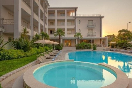 Taliansko Lago di Garda Nazionale Desenzano 10 dňový pobyt Raňajky Vlastná October 2026 ( 2/10/26-11/10/26)