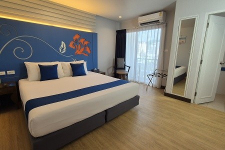 Thajsko Phuket Days Inn By Wyndham Patong Beach Phuket 9 dňový pobyt Raňajky Letecky Letisko: Viedeň December 2026 (14/12/26-22/12/26)