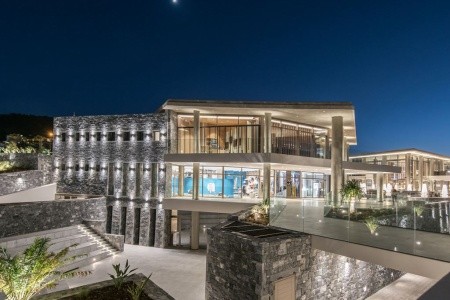 Grécko Kréta Nana Princess Suites Villas & Spa 12 dňový pobyt Raňajky Letecky Letisko: Praha May 2026 (28/05/26- 8/06/26)