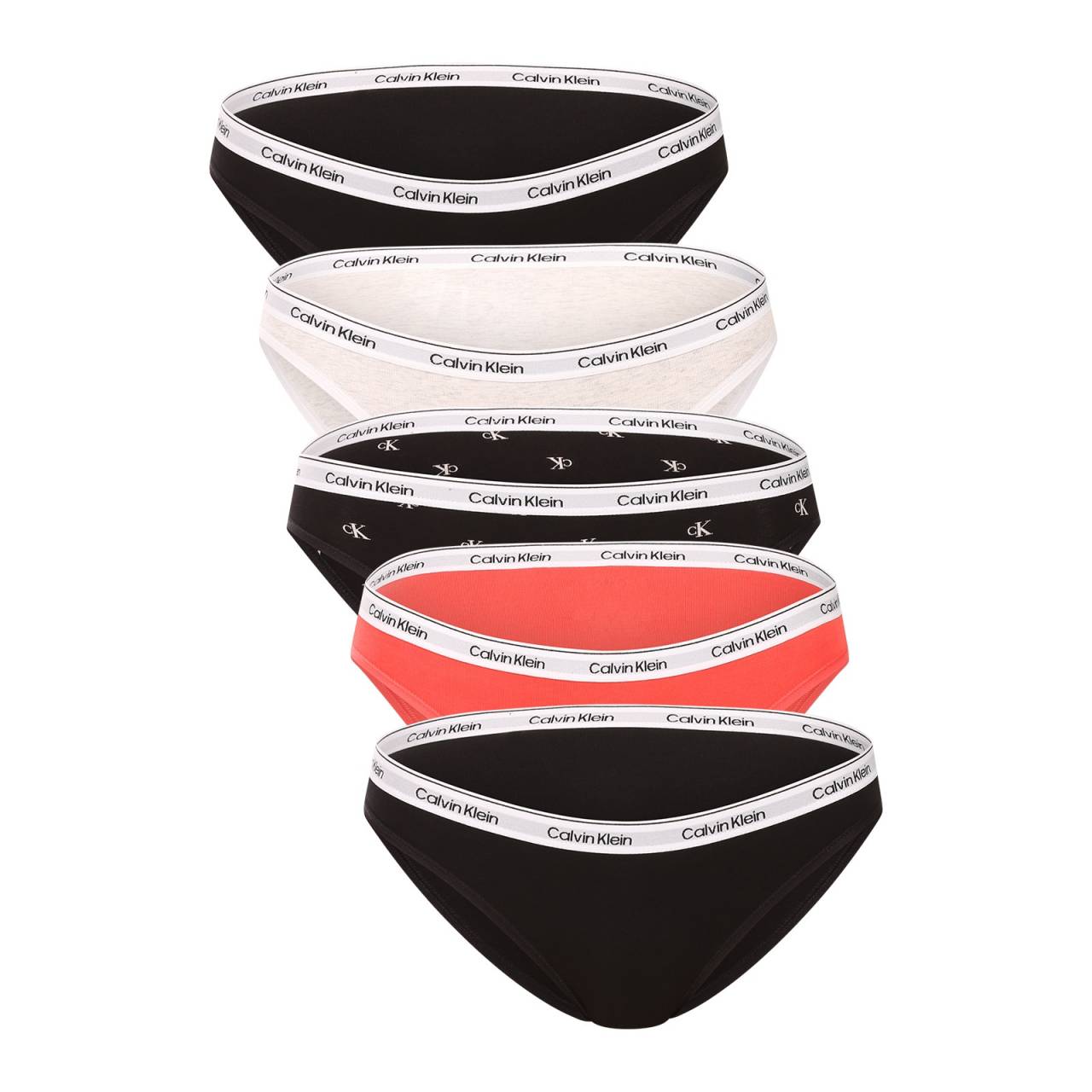 5PACK dámske nohavičky Calvin Klein viacfarebné (QD5208E-3IX) M.
Dodajte svojmu šatníku nádych luxusu a exkluzivity s dámskymi nohavicami Calvin Klein v jednoduchom farebnom prevedení.
Prvotriedny materiál pre celodenné pohodlie
Nohavičky Calvin Klein sú vyrobené z kvalitnej zmesi bavlny a elastanu, ktorá ponúka mäkkosť, priedušnosť a celodenné pohodlie na pokožke.
Elegantný dizajn a praktický strih
Vyšívaná guma s ikonickým logom dodáva bielizni luxusný nádych.
Prečo si zaobstarať nohavičky Calvin Klein?

Prvotriedny materiál pre maximálne pohodlie a dokonalý strih.


Nadčasový dizajn s ikonickou tkanou gumou.


Skvelá voľba na každodenné nosenie aj špeciálne príležitosti.

Spodnú bielizeň Calvin Klein milujú ľudia na celom svete
Výnimočná spodná bielizeň Calvin Klein patrí k stáliciam módneho priemyslu.
Ako sa starať o spodnú bielizeň Calvin Klein
Na zachovanie kvality a pohodlia postupujte podľa týchto jednoduchých krokov:

Pranie: Perte pri maximálnej teplote 30 °C.


Sušenie: Nohavičky môžete sušiť v bubnovej sušičke na nízkom stupni alebo sušiť na vzduchu mimo dosahu priameho slnečného svetla, aby sa zachovali intenzívne farby.


Žehlenie: Žehlenie nie je potrebné, čo vám ušetrí čas.

Tip: Hľadanie obľúbenej spodnej bielizne môže byť beh na dlhé trate, preto chceme, aby vaše obľúbené kúsky dlho vydržali.