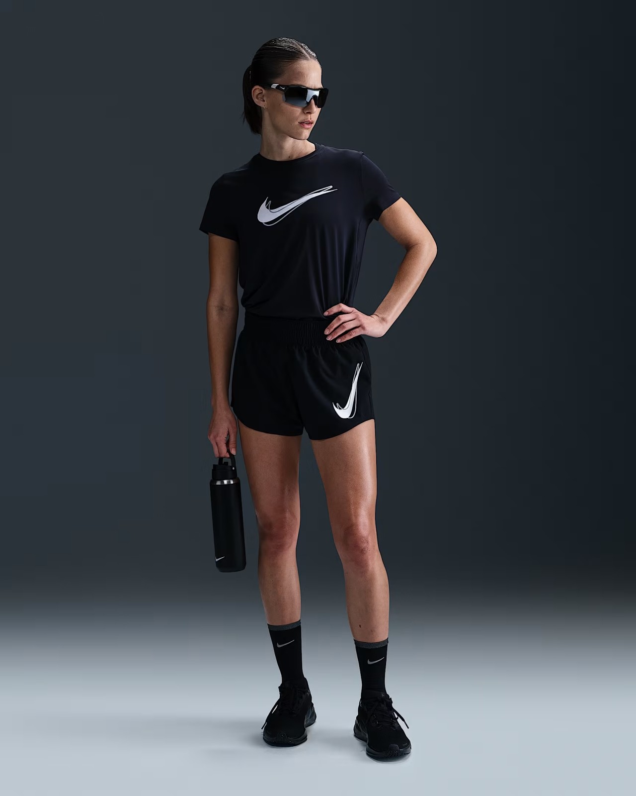 Nike One Womens Dri-FIT Mid-Rise Brief-Lined Running Shorts M.