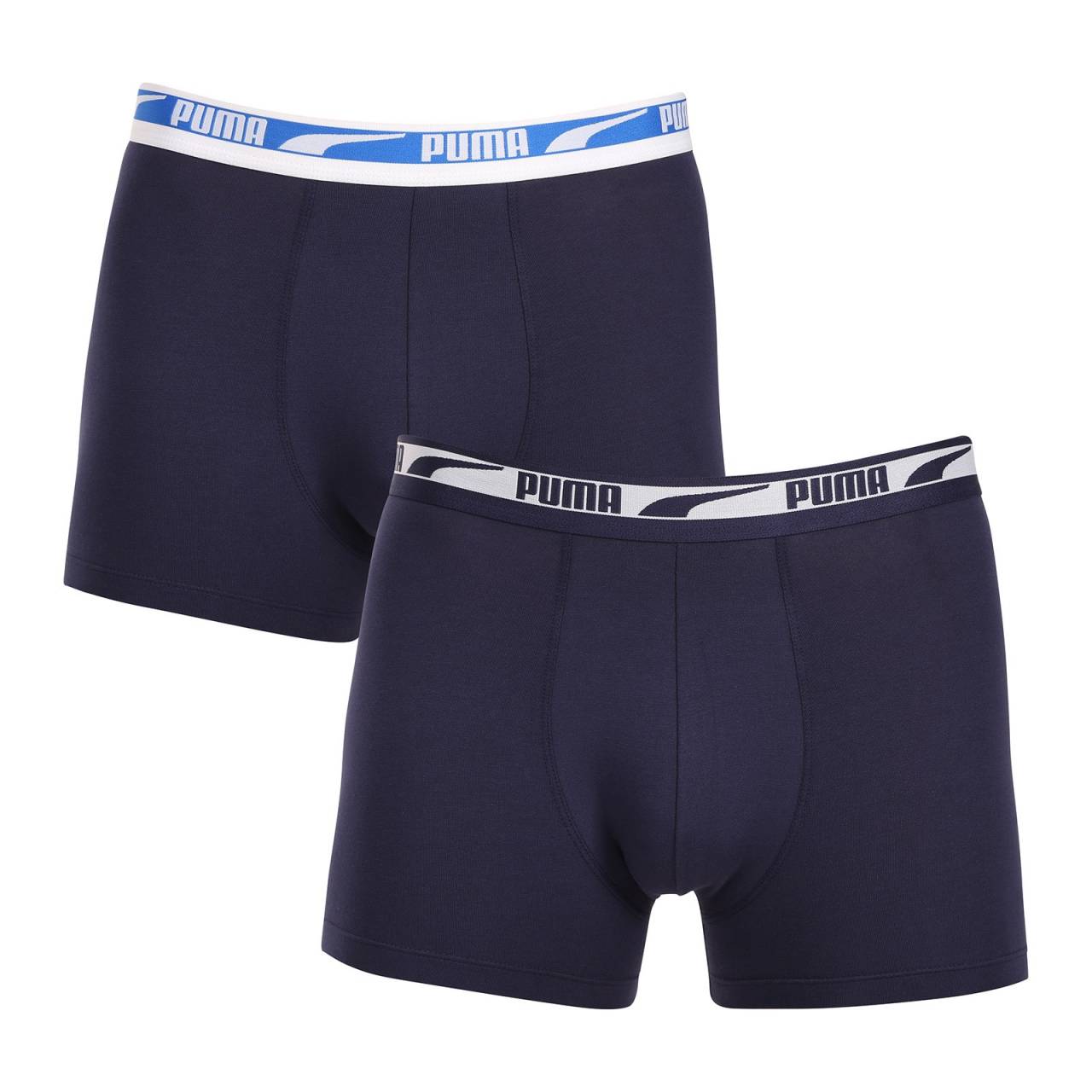 2PACK pánske boxerky Puma čierné (701221416 002) S, trenky.
Užite si dokonalú kombináciu pohodlia a moderného štýlu s pánskymi boxerkami Puma.
Kvalitný materiál, ktorý vás nesklame
Boxerky sú vyrobené z prvotriednej bavlnenej zmesi s prímesou elastanu, ktorá zaručuje ich mäkkosť, priedušnosť a pružnosť.
Moderný dizajn a presný strih na každodenné nosenie
Nadčasové farebné prevedenie si nájde miesto v šatníku každého štýlového muža.
Prečo si kúpiť boxerky Puma

Štýlový a moderný dizajn: Minimalistický vzhľad s pohodlným elastickým pásom dodáva boxerkám elegantný štýl vhodný pre každého muža.
Kvalitný materiál: Zmes bavlny a elastanu poskytuje mäkkosť, priedušnosť a odolnosť, takže boxerky sa dokonale prispôsobia vášmu telu a dlho vydržia.
Presný strih a dokonalá podpora: Dlhšie nohavice poskytujú dostatočné krytie a zabraňujú odieraniu stehien.

Spodná bielizeň Puma sa hodí nielen športovcom
Značka Puma je známa po celom svete vďaka svojmu oblečeniu a spodnej bielizni, ktorú nosia slávni športovci.
Ako sa starať o boxerky Puma
Aby vám nové boxerky dlho vydržali, odporúčame dodržiavať tieto pokyny.

Pranie: Odporúčame prať pri maximálnej teplote 40 °C, aby sa zachovala kvalita materiálu.
Žehlenie: Nežehlite, aby ste nepoškodili elastické vlákna.
Sušenie: Neodporúča sa používať sušičku, aby boxerky nestratili svoju pružnosť a tvar.

Tip: Hľadanie obľúbenej spodnej bielizne môže byť beh na dlhé trate, preto chceme, aby vám obľúbené kúsky dlho vydržali.