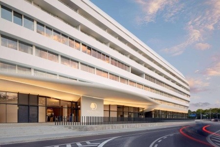 Poľsko Dolní Slezsko Doubletree By Hilton Wroclaw 3 dňový pobyt Bez stravy Vlastná July 2026 ( 5/07/26- 7/07/26)