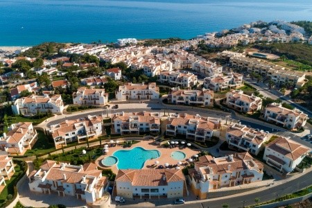Portugalsko Algarve Nau Salema Beach Village 8 dňový pobyt Bez stravy Letecky Letisko: Praha September 2026 ( 7/09/26-14/09/26)