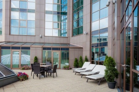 Slovensko Bratislava a okolie Doubletree By Hilton Bratislava 4 dňový pobyt Raňajky Vlastná March 2027 (31/03/27- 3/04/27)