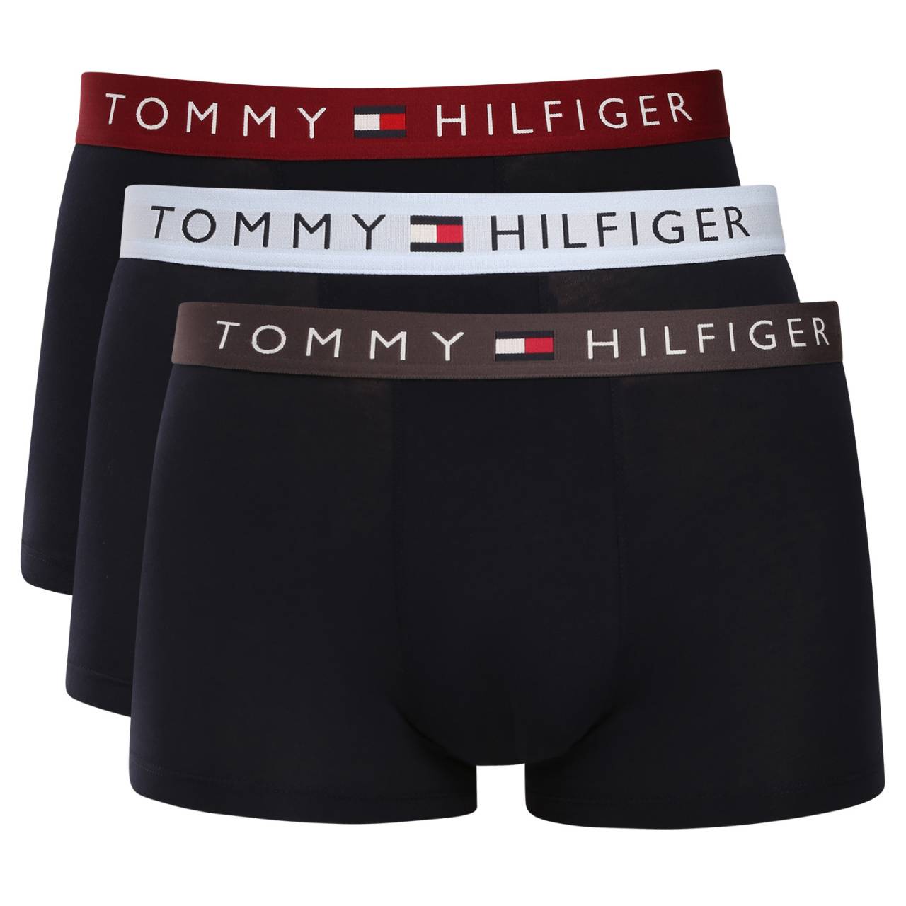 3PACK pánske boxerky Tommy Hilfiger čierne (UM0UM03908 06K) XL, trenky.
Tieto pánske boxerky Tommy Hilfiger sú perfektnou voľbou pre mužov, ktorí ocenia štýl a pohodlie.
Kvalitný materiál pre maximálne pohodlie
Boxerky sú vyrobené z bavlny s prímesou elastanu, čo zaisťuje ich priedušnosť a pružnosť.
Klasický štýl a pohodlie s boxerkami Tommy Hilfiger
Pánske boxerky prémiovej značky Tommy Hilfiger majú kratšie nohavičky a elegantný dizajn doplnený vytkávanou gumou s logom Tommy Hilfiger.
Prečo by si mal vyskúšať tieto boxerky

Priedušná bavlna: Zaisťuje pohodlie a sviežosť po celý deň.


Pružnosť vďaka elastanu: Boxerky sa skvele prispôsobia tvojej postave.


Štýlový vyšívaný gumový pás: Logo Tommy Hilfiger dodáva boxerkám elegantný vzhľad.

Spodná bielizeň Tommy Hilfiger je zárukou najvyššej kvality
Značka Tommy Hilfiger sa stala ikonou amerického obliekania pred takmer 40 rokmi a jej farebnosť v odtieňoch modrej, červenej a bielej je rozpoznateľná na prvý pohľad.
Ako sa starať o boxerky Tommy Hilfiger
Aby vaše boxerky zostali čo najdlhšie v perfektnom stave, je dôležité dodržiavať nasledujúce pokyny:

Pranie: Boxerky perte na 30 °C s jemnými pracími prostriedkami, aby si zachovali svoju jemnosť.


Sušenie: Možno bezpečne sušiť v sušičke na nízkej teplote.


Žehlenie: Boxerky možno žehliť na nízku teplotu, ale zvyčajne to nie je potrebné.

Tip: Nájdenie správneho kúsku spodnej bielizne, ktorý vám perfektne sedí, je niekedy náročné.