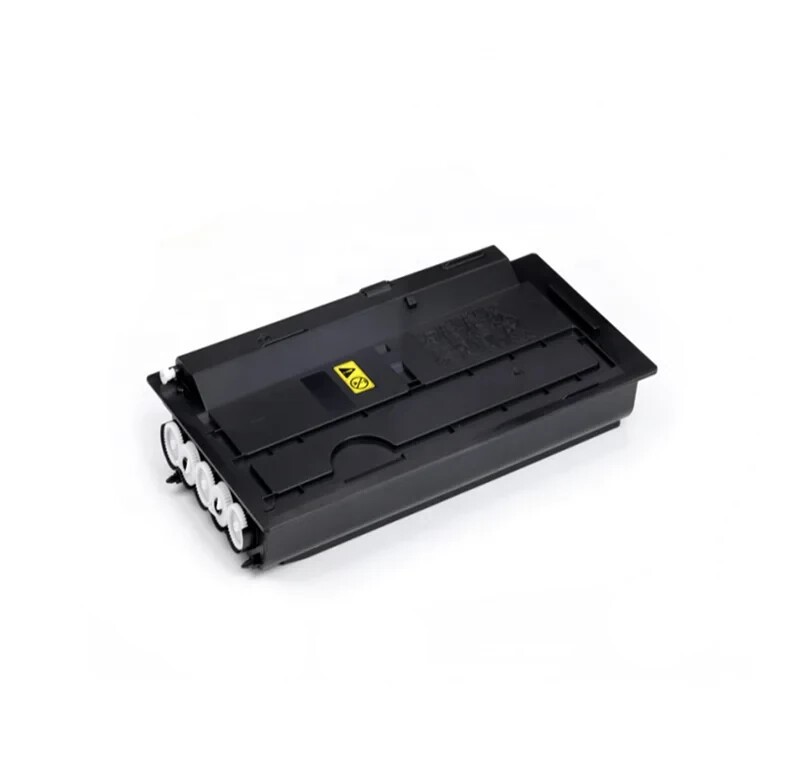 Utax CK-7512 1T02V70TA0 čierny (black) kompatibilný toner.
Nižšia cena kompatibilné náplne pre tlačiarne Utax v porovnaní s originálnou náplňou, ušetríte až 80% nákladov na tlač.


Tonerová cartridge pre tlačiarne Utax vytlačí rovnaký počet strán ako originál pri zachovaní rovnakej kvality – ostré rysy, sýte farby.


Garancia Vašej spokojnosti.


Každý toner prechádza pri výrobe prísnou kontrolou kvality a je plne kompatibilný s vašou tlačiarňou.


Overené našimi klientmi z ČR aj z Európskej únie.


Kompatibilné tonery Utax spĺňajú normu STMC, čo je celosvetovo uznávaná norma testovania kvality tlače a počtu vytlačených strán tonerovej kazety.


Naši dodávatelia sú preverení rokmi skúseností a vyrábajú produkty podľa normy ISO 9001 a ISO 14001.

 Existuje mnoho výrobcov kompatibilných náplní, ale kvalita môže byť odlišná.