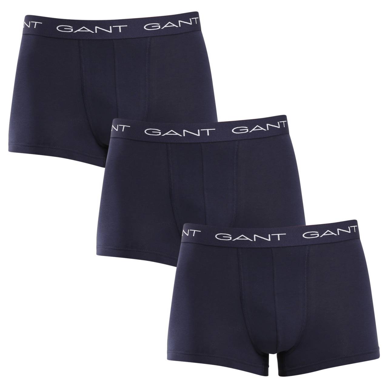 3PACK Boxers pour hommes Gant bleu (900013003-410) M.
Misez sur le confort et un look intemporel avec le boxer pour homme de GANT dans une combinaison de couleurs intemporelle.
Matériau de première qualité pour un confort quotidien
Le boxer est fabriqué dans un mélange de coton et d'élasthanne de haute qualité.
Design moderne pour le travail et les sorties nocturnes
Le design simple est complété par une ceinture avec le logo GANT, qui est douce et ne presse pas.
Pourquoi vous devez absolument essayer les caleçons GANT

Matière de qualité et coupe confortable: Le coton doux et l'élasthanne garantissent le confort et une bonne coupe.
Design minimaliste et élégant: La palette de couleurs classique et le logo en caoutchouc sont élégants et modernes.
Utilisation polyvalente: Idéal pour la vie quotidienne, le travail, le sport et les loisirs.

Sous-vêtements GANT pour hommes élégants
Depuis 1949, la marque GANT est synonyme de travail de précision et de matériaux de qualité.
Comment entretenir les boxers GANT pour hommes ?
Pour que votre linge reste longtemps en bon état, nous vous recommandons les conseils suivants.

Blanchisserie : Le stylo est à une température maximale de 40 °C.
Séchage : Vous pouvez sécher vos boxers au sèche-linge - nous vous recommandons de régler le programme doux à une température plus basse.
Repassage : Si nécessaire, vous pouvez les repasser à basse température, idéalement à l'envers.

Conseil : Trouver le sous-vêtement qui vous convient parfaitement peut s'avérer difficile.