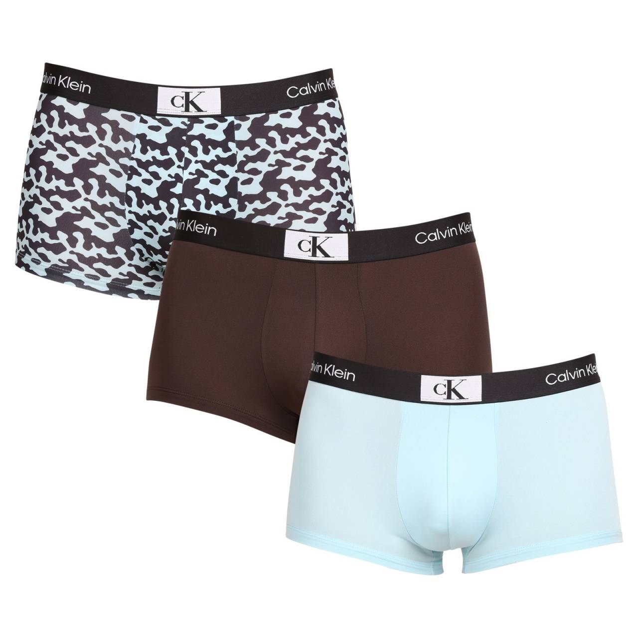 3PACK pánske boxerky Calvin Klein viacfarebné (NB3532E-OFO) L, trenky.
Boxerky Calvin Klein to je prvotriedna kvalita, za ktorou stojí svetová ikonická značka pánskej spodnej bielizne.
Boxerky Calvin Klein patrí medzi naprostej legendy spodného prádla.
Čo sa pranie týka - naše odporúčanie je prať maximálne na 30 ° C a sušiť ich v sušičke na nízku teplotu, inak sa môže stať, že už boxerky nebude možné nosiť.
Viac sa dozviete v klasických informáciách o produkte.