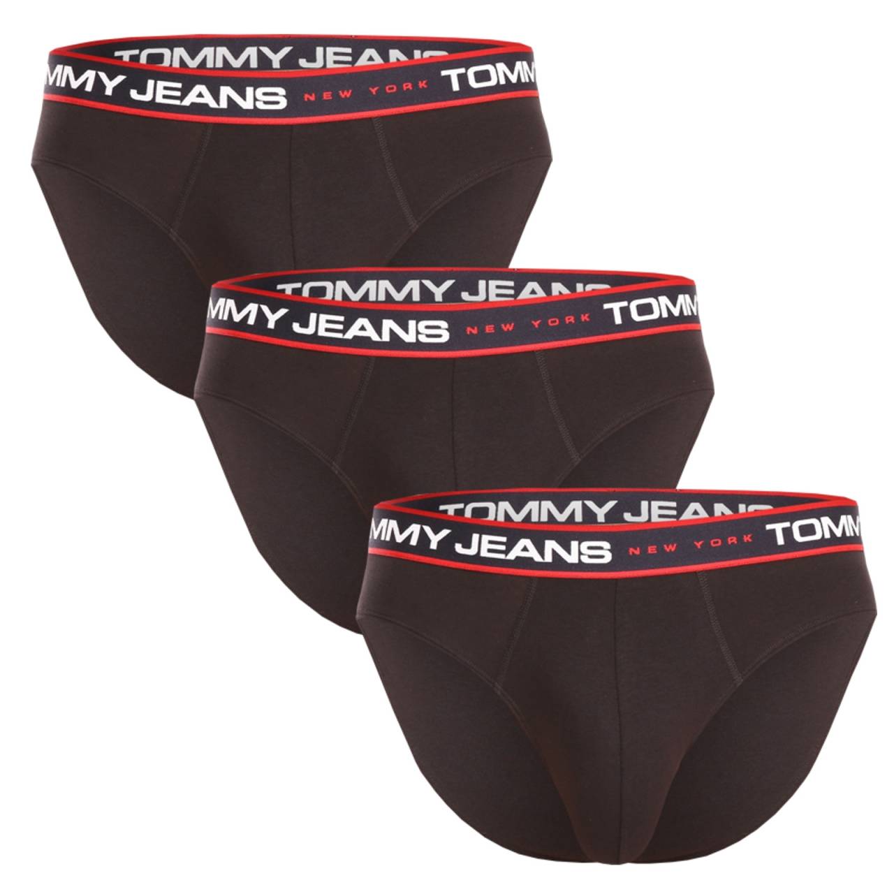 3PACK slip homme Tommy Hilfiger noir (UM0UM02970 0R7) L.
Profitez d'un confort sur lequel vous pouvez compter tous les jours, tout en appréciant le style synonyme d'élégance américaine.
Matériau de première qualité pour un confort maximal
Le slip est en coton avec une touche d'élasthanne, une combinaison qui a fait ses preuves pour les sous-vêtements.
Un style intemporel pour les amateurs de minimalisme
Le design épuré typique de Tommy Hilfiger est complété par un logo élastique tissé qui ajoute un accent moderne et élégant à ce slip.
Pourquoi vous devez absolument essayer les slips Tommy Hilfiger

Matériau de première qualité: Haute teneur en coton pour un confort naturel et une bonne respirabilité.
Design emblématique de Tommy Hilfiger: Le logo en caoutchouc ouvragé ajoute une touche de style et de modernité.
Utilisation universelle: La coupe idéale pour toutes les occasions, du quotidien au sport.

Les sous-vêtements Tommy Hilfiger sont la garantie d'une qualité supérieure.
La marque Tommy Hilfiger est devenue une icône du dressing américain il y a près de 40 ans, et sa palette colorée de bleu, de rouge et de blanc est reconnaissable au premier coup d'œil.
Comment entretenir les slips Tommy Hilfiger ?
Pour que vous puissiez profiter durablement de vos sous-vêtements, nous vous recommandons de suivre les conseils suivants.

Blanchisserie : Par glissement à 40 °C.
Séchage : Les chaussettes peuvent être séchées au sèche-linge, mais nous recommandons un programme doux et une température plus basse pour prolonger la durée de vie du matériau.
Repassage : Les slips peuvent être repassés, mais toujours à basse température et idéalement à l'envers.

Conseil : Vos sous-vêtements préférés méritent un traitement en douceur.