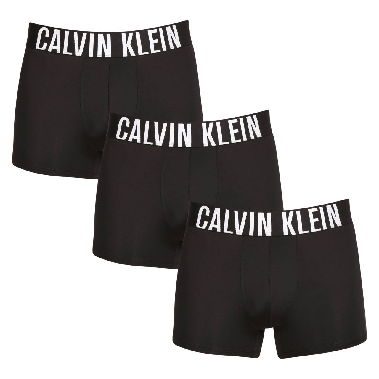 3PACK Moške boksarice Calvin Klein črne (NB3775A-UB1) M.
Uživajte v popolnem udobju in razkošju z moškimi boksericami Calvin Klein.
Kakovosten material za celodnevno udobje
Bokserice so izdelane iz vrhunske mešanice bombaža in elastana.
Elegantna zasnova in praktičen rez
Tkana guma s kontrastnim logotipom Calvin Klein ustvarja eleganten in brezčasen videz.
Zakaj vam bodo všeč bokserice Calvin Klein

Premium material: Kombinacija bombaža in elastana zagotavlja mehkobo, zračnost in prožnost za maksimalno udobje skozi ves dan.


Elegantna zasnova: Ikonični izvezeni logotip Calvin Klein daje boksericam eleganten videz, primeren za vsako priložnost.


Praktični rez: Daljše noge in prilagodljiv kroj zagotavljajo dodatno udobje in svobodo gibanja ter so idealne za vsakdanje nošenje, delo in prosti čas.

Spodnje perilo Calvin Klein obožujejo ljudje po vsem svetu
Moško spodnje perilo Calvin Klein je ena od stalnic modne industrije.
Kako skrbeti za boksarice Calvin Klein
Če želite zagotoviti, da bodo vaše nove bokserice čim dlje ohranile svoj videz in kakovost, upoštevajte te preproste smernice:

Pralnica: Temperatura peresa je največ 30 °C.


Sušenje:  Sušenje v sušilnem stroju ni priporočljivo - najboljša možnost je sušenje na zraku.


Likanje: Bokserjev ni treba likati, kar vam prihrani čas in težave.

Nasvet: Iskanje najljubšega spodnjega perila je lahko dolga pot, zato želimo, da bi vaši najljubši kosi zdržali dolgo časa.