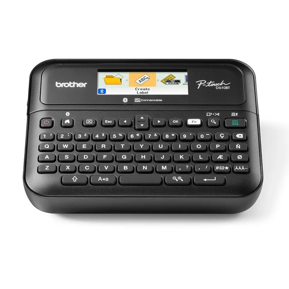 Brother PT-D610BTVP PTD610BTVPYJ1 tlačiareň štítkov s kufrom.

Pre detailnejšie informácie o práci so štítkami Brother využite náš odborný článok venovaný P-Touch Editoru.

Vlastnosti tlačiarne štítkov Brother PT-D610BTVP:


Tlač odolných štítkov šírky 6 mm, 9 mm, 12 mm, 18 mm a 24 mm
Vstavaná klávesnica
Podsvietený LCD displej s vysokým rozlíšením
Pamäť na 99 štítkov
Automatický odstrih
Komunikácia v slovenskom jazyku
Funkcia Multi-Block - rozdelenie štítkov do blokov podľa veľkostí - pre tlač zložitejších štítkov
Plnohodnotná QWERTY klávesnica
Napájanie batériami (6xAA) alebo adaptérom
Rozlíšenie 180 dpi
Tlač čiarových kódov
17 fontov
Tlač až 7 riadkov


Balenie obsahuje: štítkovač Brother PT-D610BTVP, praktický kufrík, napájací adaptér, páska biela/čierna tlač TZ-251 (24 mm, 4 m) a USB kábel
 

Chcete ZDARMA predĺžiť záruku na 3 roky?