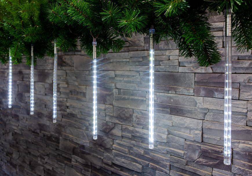 Reťaz MagicHome Vianoce Icicle, 720 LED studená biela, 24 cencúľov, vodopádový efekt, 230 V, 50 Hz, IP44, exteriér, osvetlenie, L-7,50 x 0,30 m.