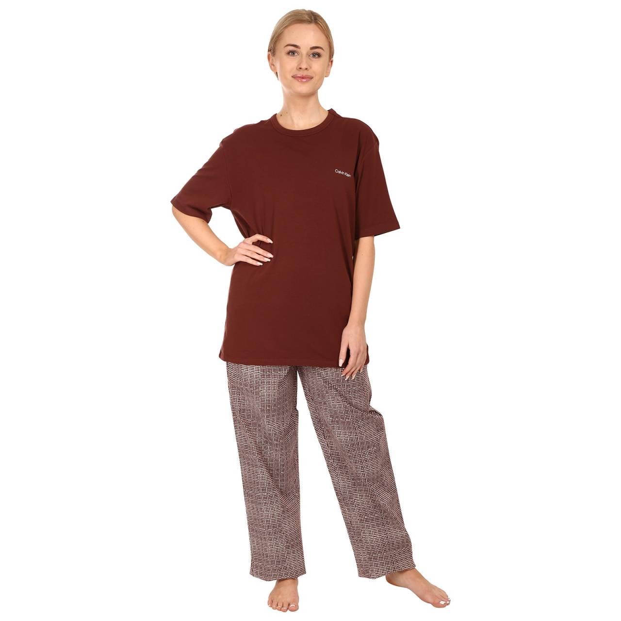 Dámske pyžamo Calvin Klein hnědé (QS6976E-CD1) XS.
Dámske pyžamo luxusnej značky Calvin Klein určite ocení každá žena v lete aj v zime.