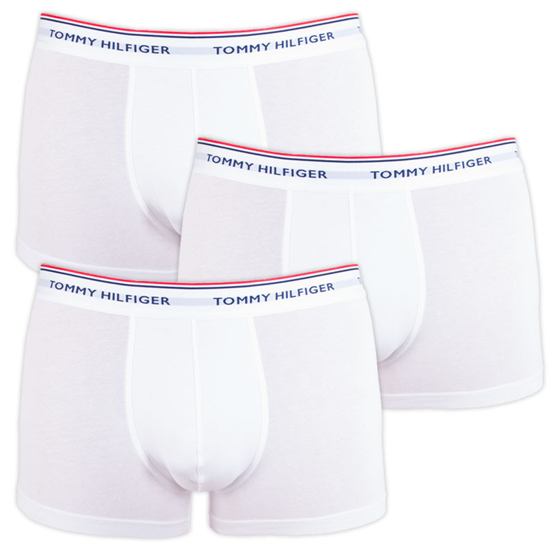 3PACK Boxers homme Tommy Hilfiger blanc (1U87903842 100) S.
Des caleçons pour hommes qui plairont aux hommes et à leurs épouses
Les boxers Tommy Hilfiger se distinguent par la qualité de leur fabrication et par la combinaison de coton et d'élasthanne.
Les sous-vêtements Tommy Hilfiger sont la garantie d'une qualité supérieure.
La marque Tommy Hilfiger est devenue une icône du dressing américain il y a près de 40 ans, et sa palette colorée de bleu, de rouge et de blanc est reconnaissable au premier coup d'œil.