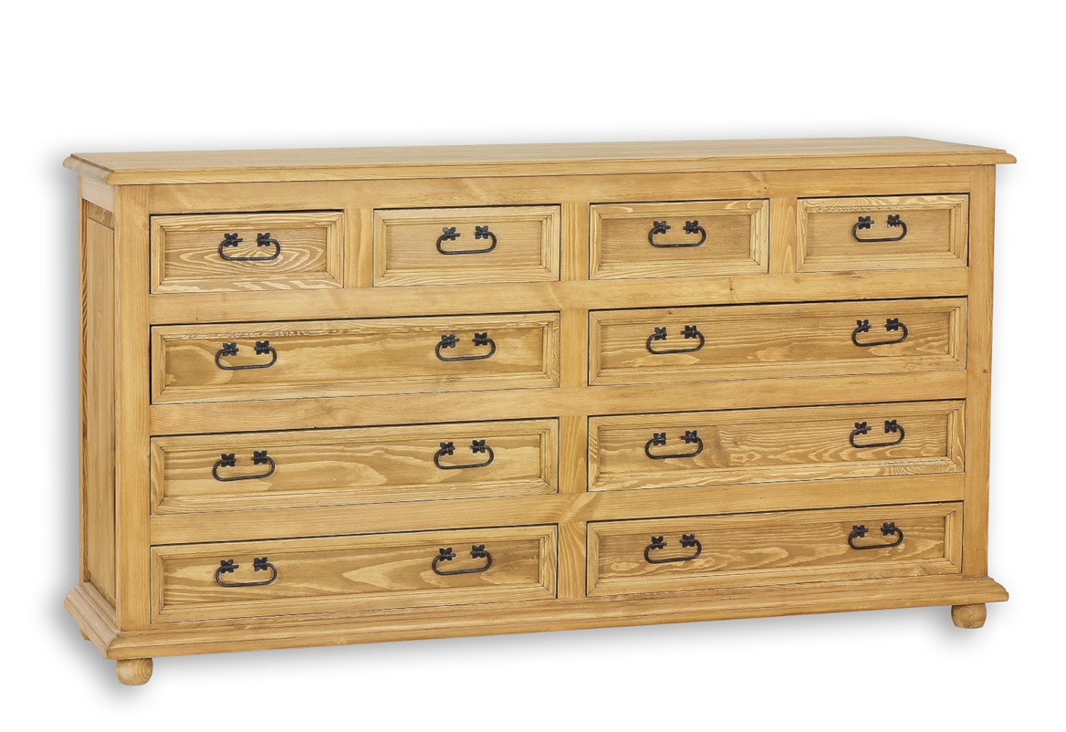 Šuplíková drevená komoda com 04 - k01 svetlá borovica.

 

Sedliacky nábytok z masívu ponúkame v niekoľkých odtieňoch morenia, od svetlo bielej až po temne čiernu. Ošetrený je pravým včelím voskom, čo z neho robí luxusný ekologický nábytok.

 

Aj tento sedliacky nábytok je ručne vyrábaný a pri jeho výrobe je kladený veľký dôraz na detaily spracovania.

 

Z dôvodu výroby sedliackeho nábytku na zákazku, sme nútení požadovať od zákazníka zálohu v minimálnej výške 500 - 1000 Kč podľa hodnoty nábytku.