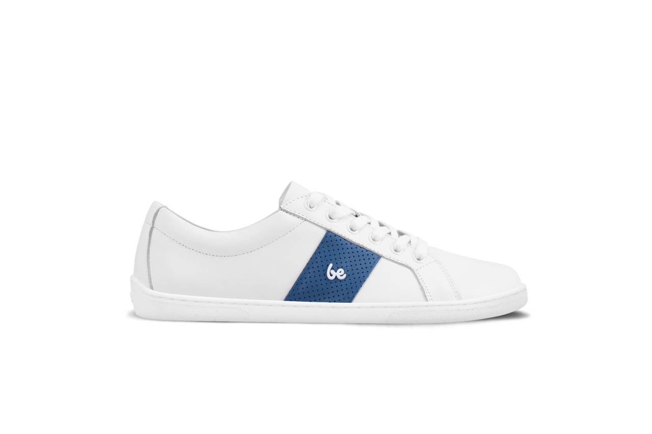 Barefoot baskets Be Lenka Elite - White & Dark Blue.
des baskets simplement combinables pour la villeen cuir nappa de première qualitégrip conçu pour des mouvements toute la journée avec des chaussures barefootproduction manuelle précise en mettant l'accent sur chaque détaildes éléments égayants sous la forme d'une bande stylée et d'un logo en métal 