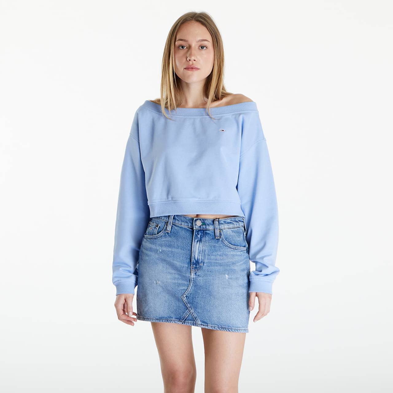 Mikina Tommy Jeans Cropped Off Shoulder Sweatshirt Blue M.