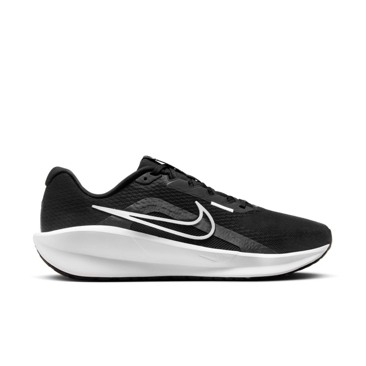 Nike Downshifter 13 Mens Road Running Shoes 45,5.