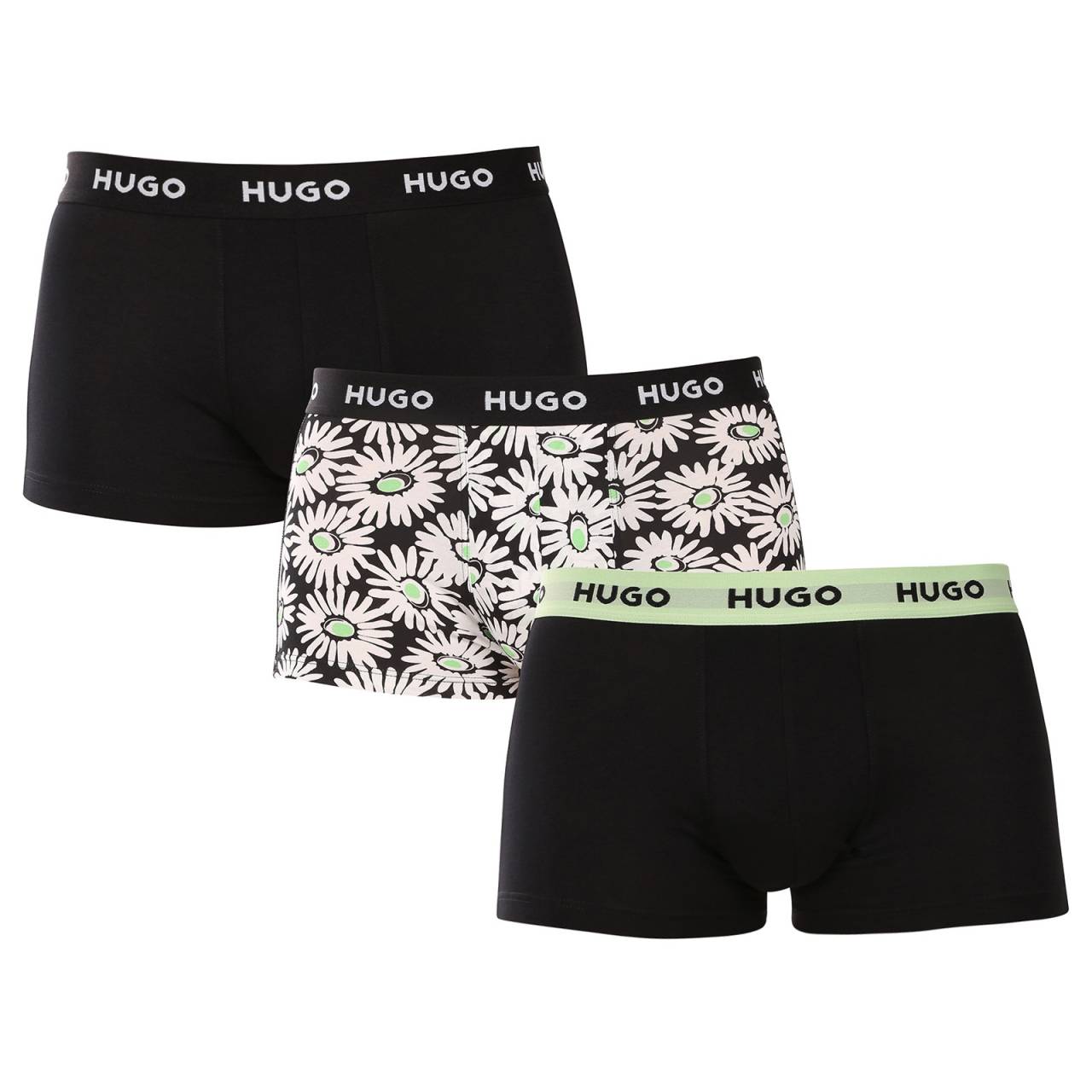3PACK Moške boksarice HUGO večbarvne (50532550 985) XL.
Stavite na brezčasno eleganco in vrhunsko udobje z moškimi boksericami HUGO.
Material, ki se vam popolnoma prilagodi
Kombinacija visokokakovostnega bombaža s pridihom elastana zagotavlja optimalno kombinacijo udobja in prilagodljivosti.
Stil, ki govori sam zase
Trezna barvna shema je primerna za vse moške, ki ne marajo ekscentričnosti.
Zakaj vam bodo všeč bokserice HUGO

Vrhunski material v kombinaciji bombaža in elastana.
Elegantna zasnova v klasičnih barvah.
Krajše noge za večje udobje.

Spodnje perilo Hugo za ljubitelje udobja in razkošja
Blagovna znamka spodnjega perila Hugo spada v družino oblačil Hugo Boss in se odlikuje po kakovostnih materialih in natančni izdelavi.
Kako skrbeti za bokserje HUGO
Če želite, da bodo vaše najljubše bokserice dolgo zdržale, vam priporočamo, da upoštevate naslednje nasvete.

Pralnica: Pero ima temperaturo 40 °C.
Sušenje: Bokserje lahko sušite v sušilnem stroju na nežnem programu.
Likanje: Če je treba, jih likate na notranji strani pri nižji temperaturi.

Nasvet: Postanite strokovnjak za vzdrževanje spodnjega perila z z nasveti v našem članku in svojim najljubšim kosom zagotovite nego, ki si jo zaslužijo.